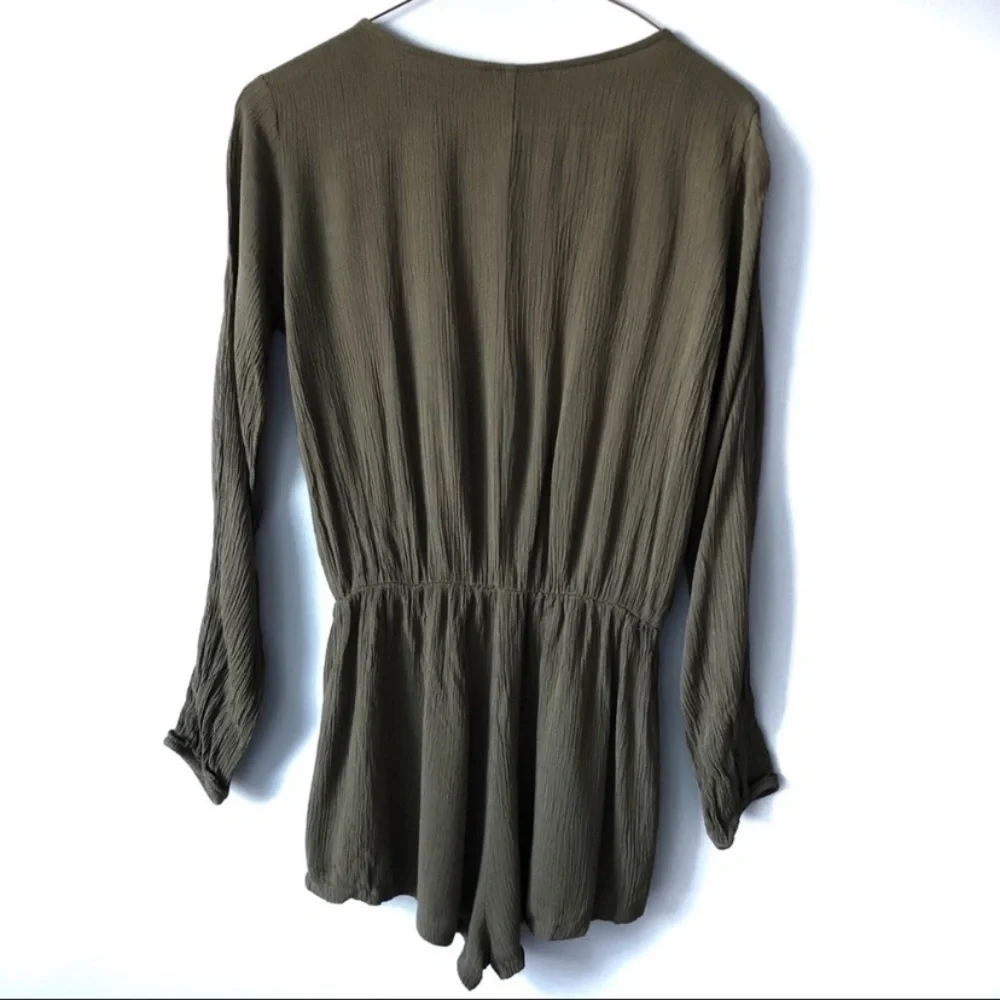 Forever 21 long sleeve romper size S